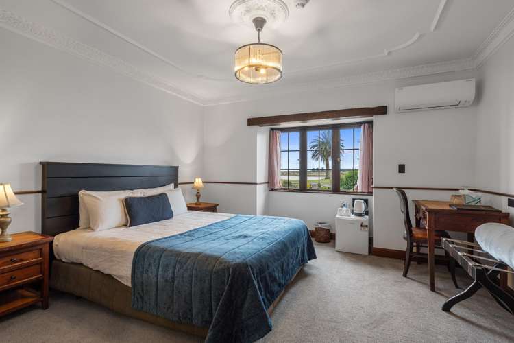 2 Quiet Woman Way Nelson_7