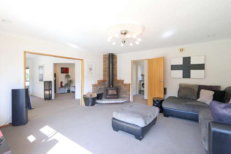 98 Grant Road Otatara_17