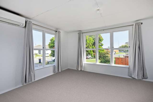 14 Cottrell Crescent Onekawa_2
