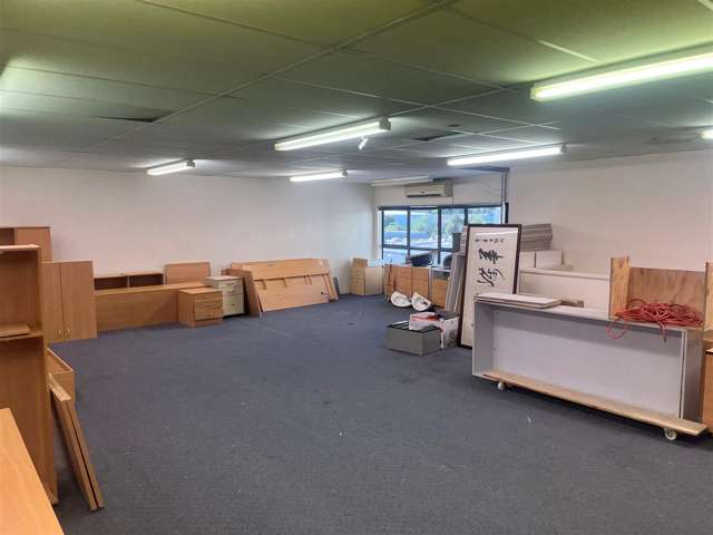 Unit B, 124 Penrose Road Mount Wellington_3