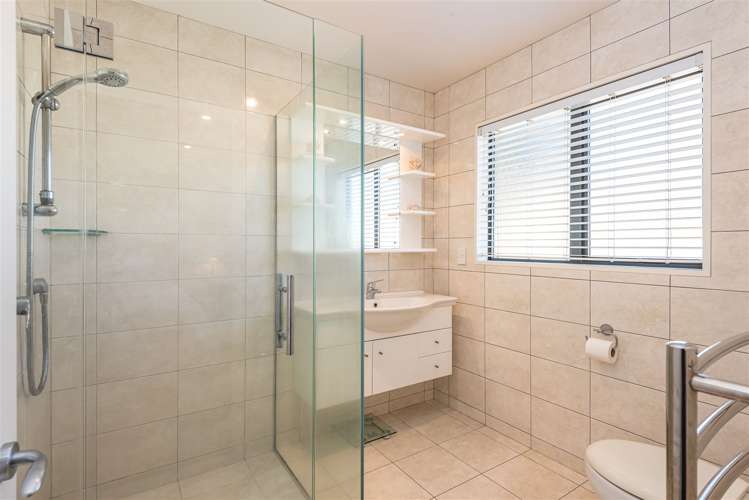 15 Henry Wigram Drive Wigram_5