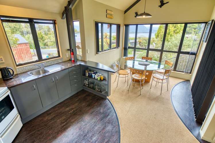 17 Korua Street Moana_6