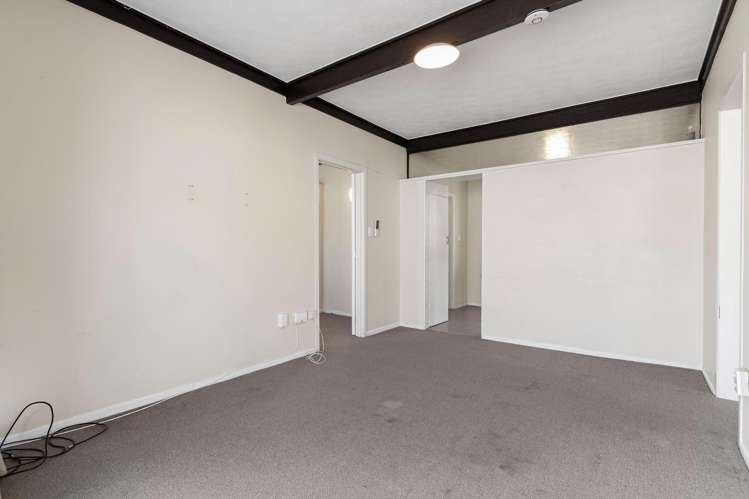 1 and 2/49 Orams Road, Manukau Hill Park_16