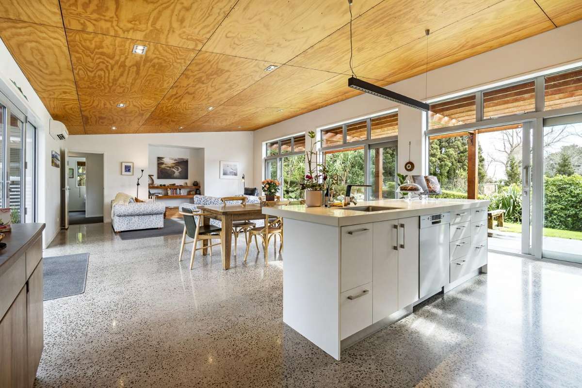 225 Awai Road_3