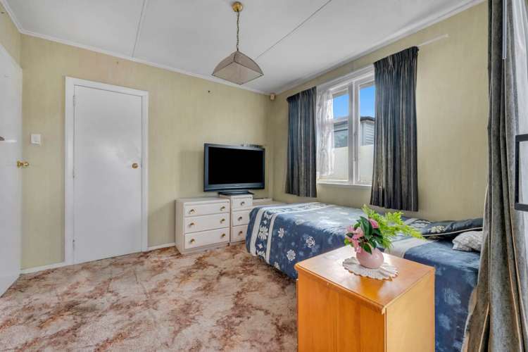 8 Revel Avenue Mount Roskill_10