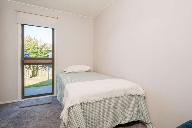 2/208 Grimseys Road Redwood_8