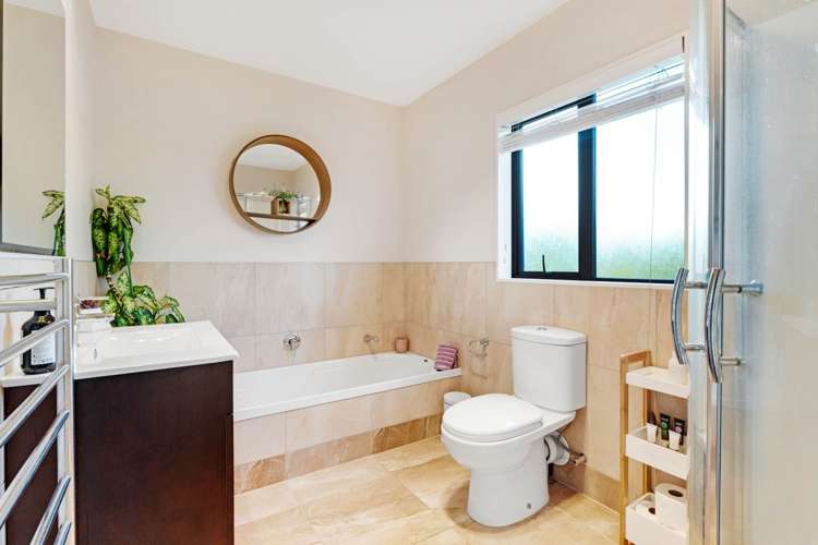 23 Terrasini Drive Flat Bush_33