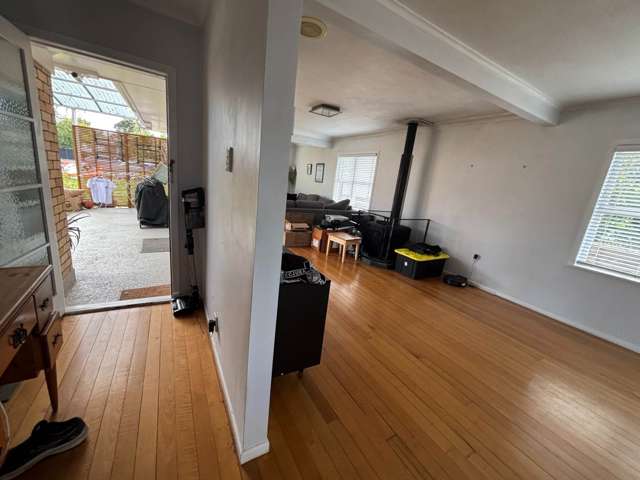 6 Russell Avenue Pukekohe_2