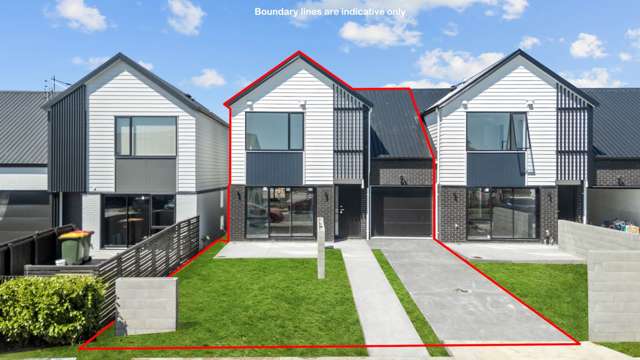 Brand New Home with Internal Access Garage!!