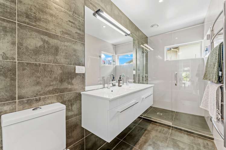 3 Pacific Cliffs Drive Gulf Harbour_24