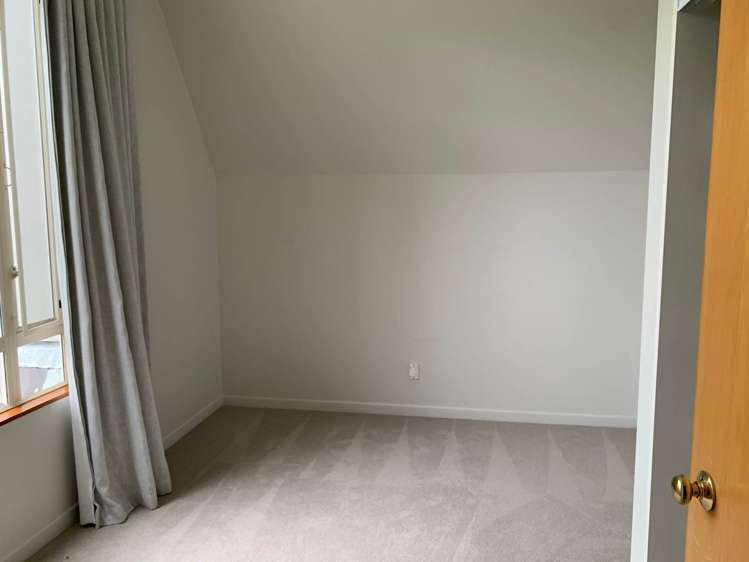 69 Croft Lane Riverhead_21