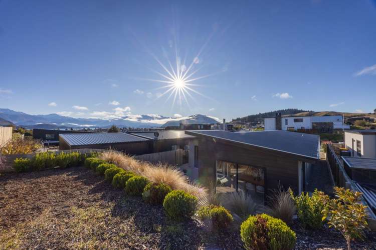 207 Aubrey Road Wanaka_20