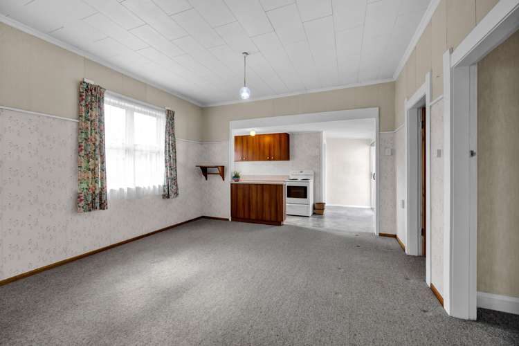 16 Layard Street Opunake_10