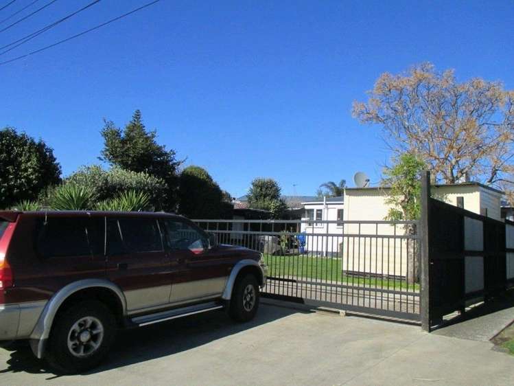 18 Kent Street Gate Pa_17