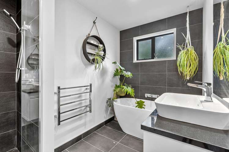 1 Myles Way Shotover Country_17