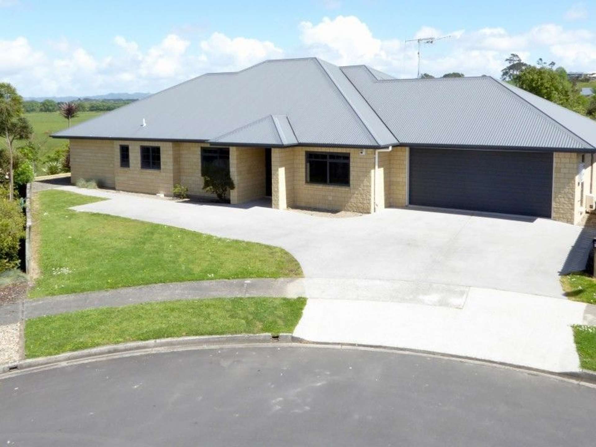 33 Friesian Place Grandview Heights Hamilton City Houses for Sale