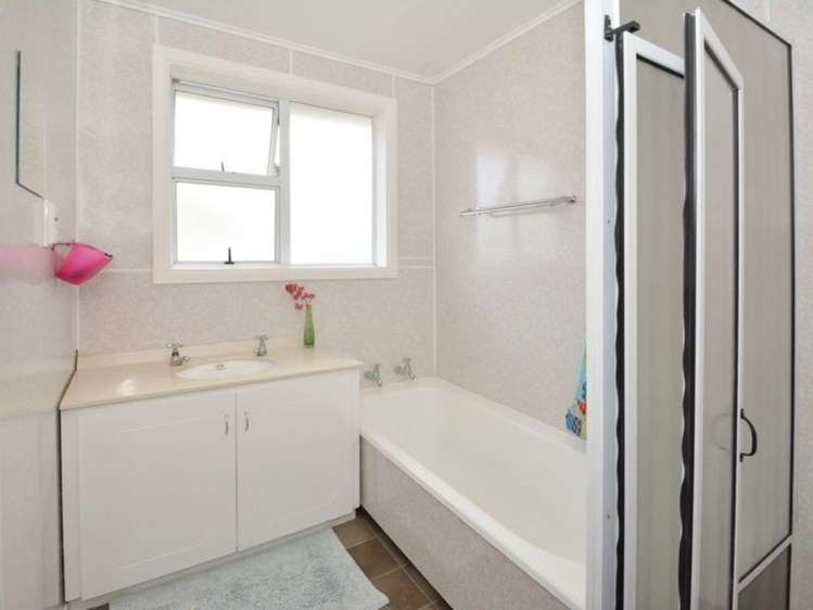 54 Ayr Street Mosgiel_10