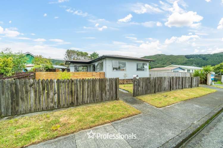 4 Bexley Grove Wainuiomata_4