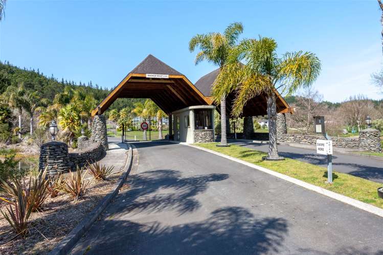 3 Sanctuary Cove Pauanui_9