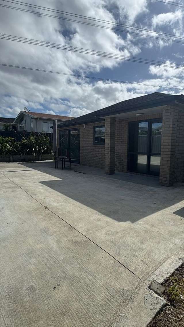 1 Lema Place Clover Park_1