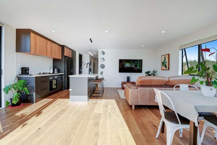 30 Aitkenhead Court_4