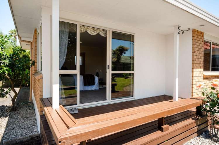 22 Cairns Crescent Rototuna_11