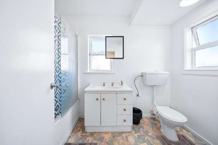 1/81 Gloucester Road Manurewa_13