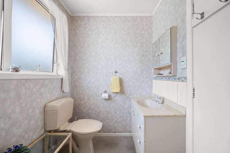 68 Buscomb Avenue Henderson_10