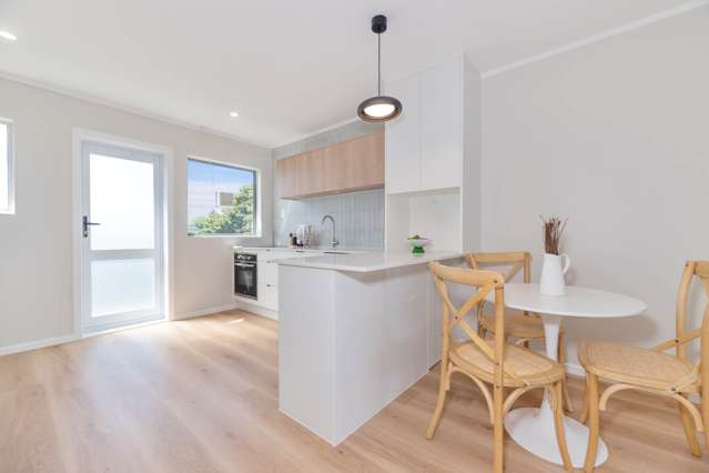 13/19A Verbena Road Birkdale_4