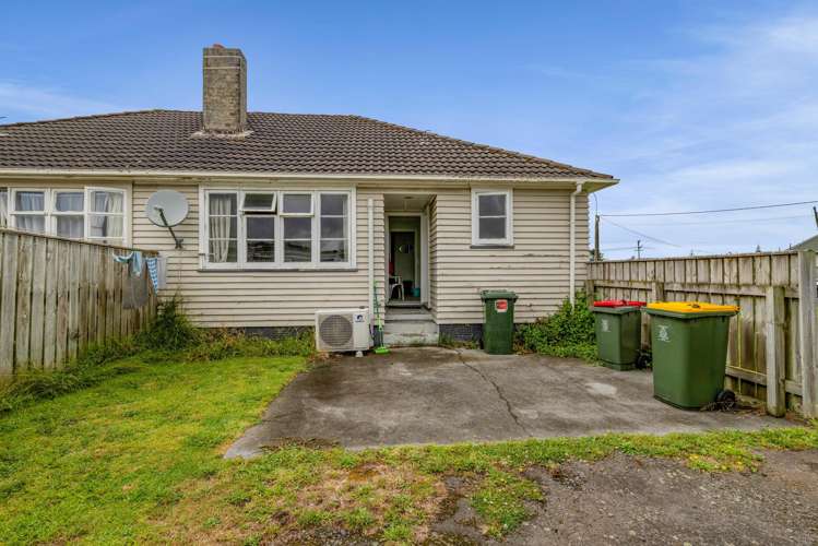 2 Laurent VC Street Hawera_8