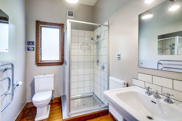 8 Brewster Street Bluff Hill_15