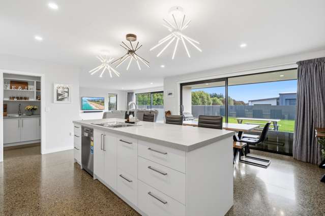 42 Arcadia Place Seaward Bush_1