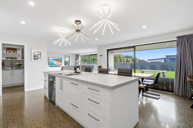 42 Arcadia Place Seaward Bush_9
