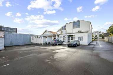 1 and 3-5 Ngaire Avenue_3