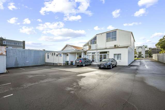 1 and 3-5 Ngaire Avenue Epsom_3