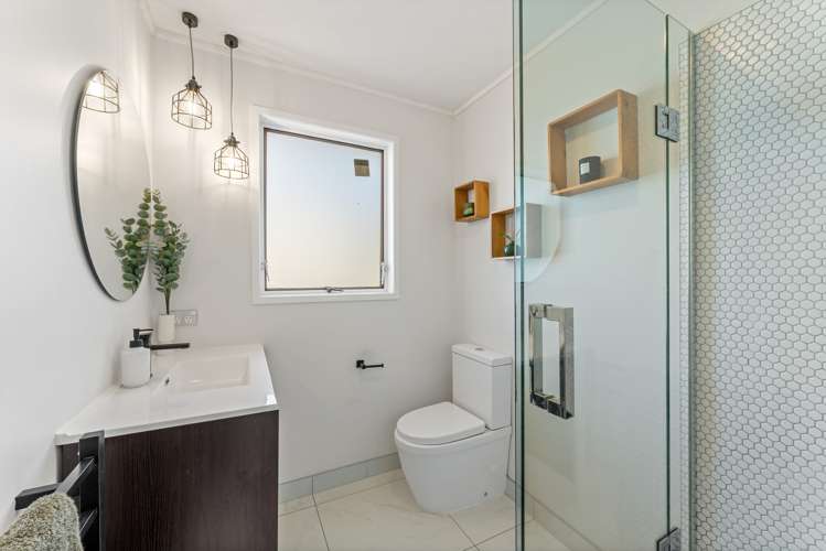 1/26 Glastron Place Bayview_10