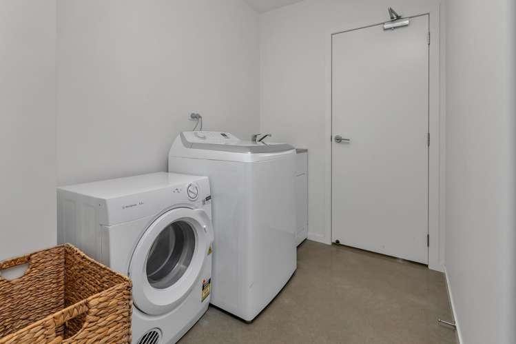 11 Olney Court One Tree Point_22