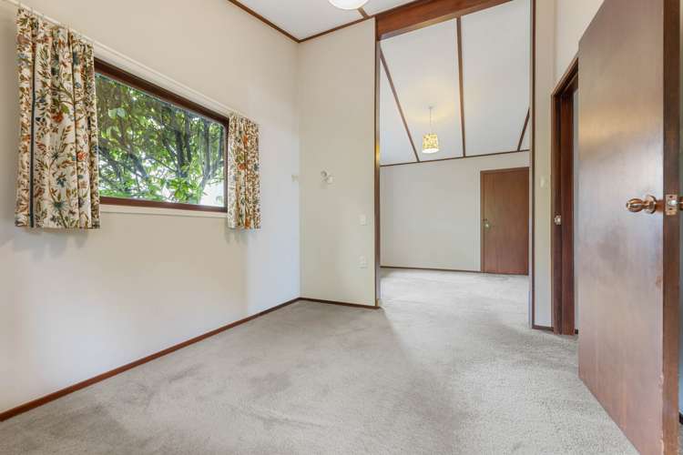 2 Birch Street Hilltop_18