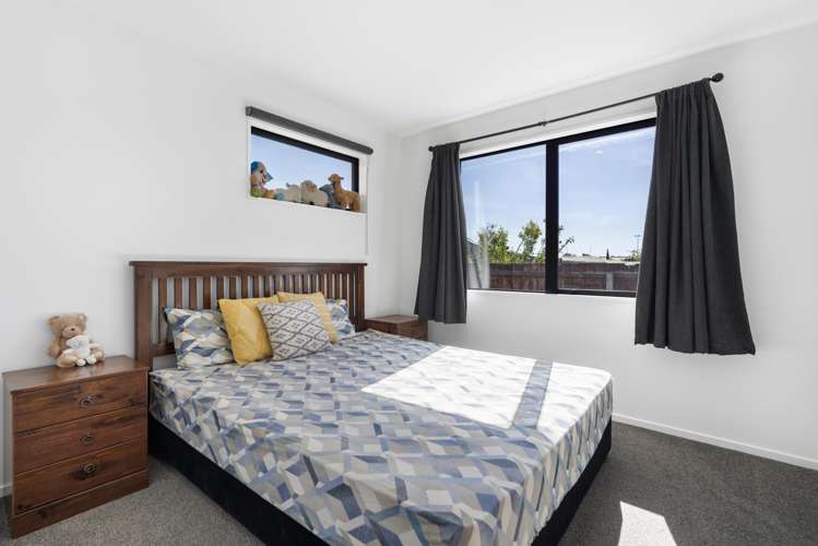 1 Youngston Lane Woolston_14