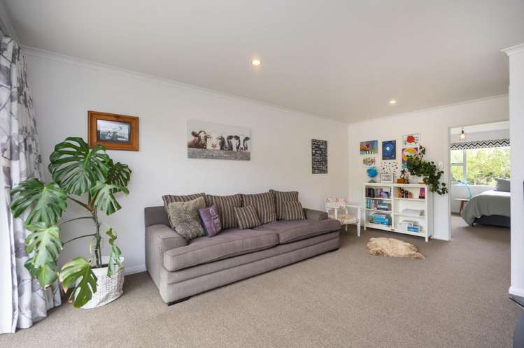 1397 Makino Road Halcombe_9