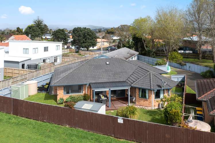 7a Barberry Lane Te Atatu Peninsula_24