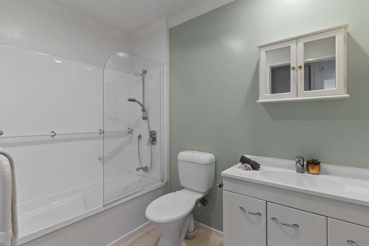 2/6 Wykeham Place Glenfield_12