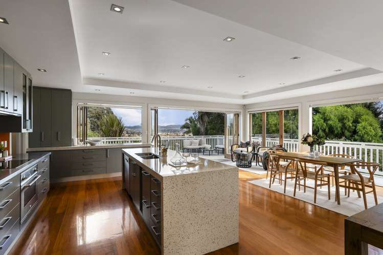 15 Summit Drive Mount Albert_3