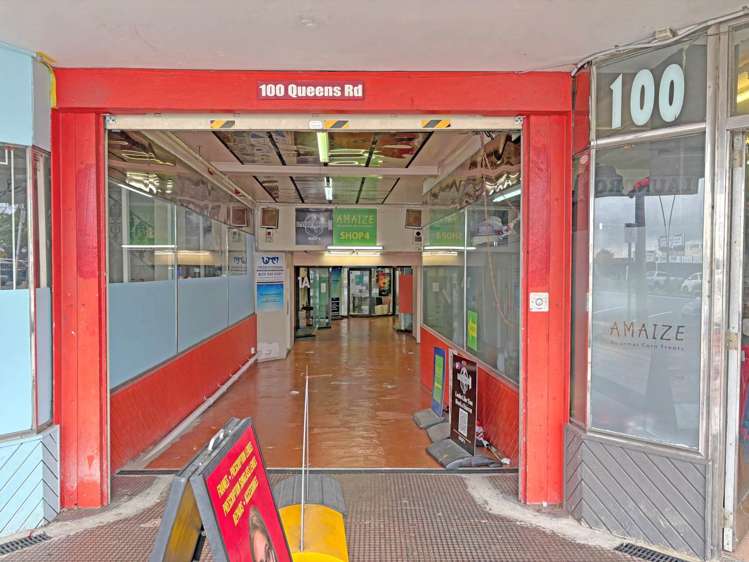 Unit 7A/100 Queens Road Panmure_1