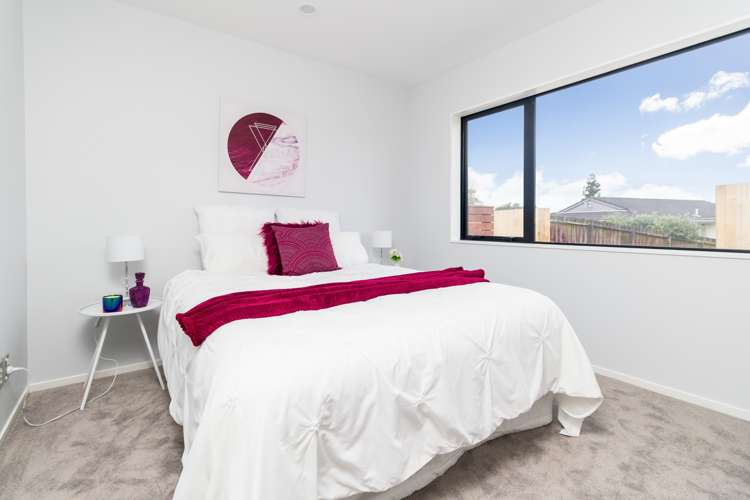 71a Solar Road Glen Eden_12