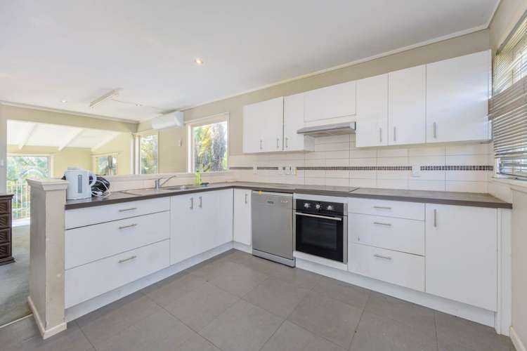 583 East Coast Road Browns Bay_4