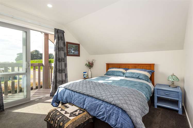 121 Park Terrace Waikuku Beach_13