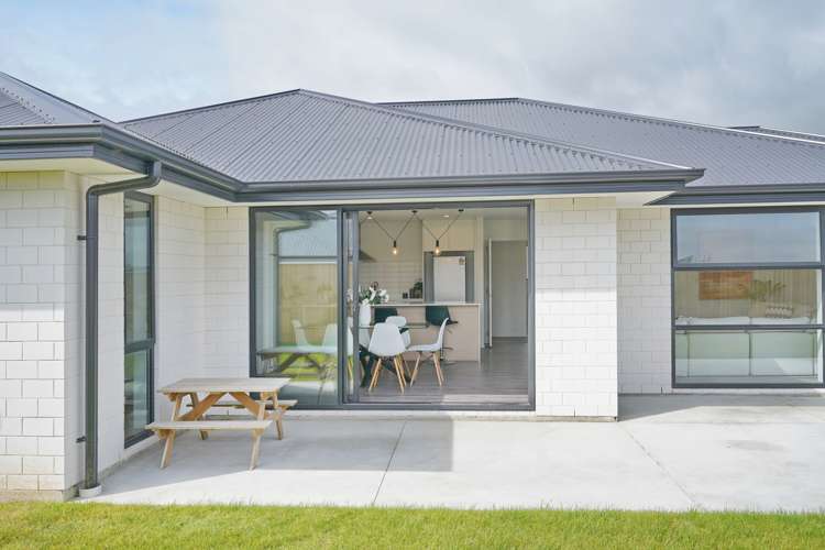 24 Florence Drive Lincoln_14