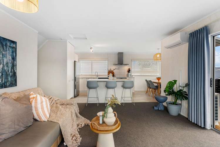 2/3 Camrose Place Glenfield_6