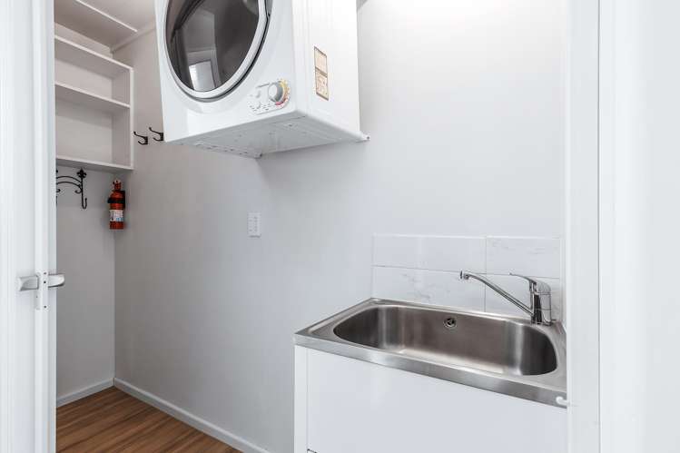 44 Tremaine Avenue Two Mile Bay_16